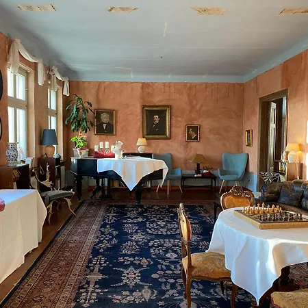 Alte Foersterei Pensión