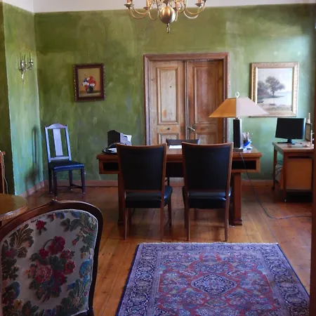 Alte Foersterei Pensión 3*