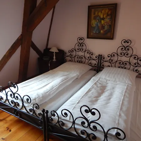 Alte Foersterei Pensión 3*