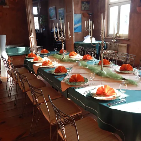 Alte Foersterei Pensión