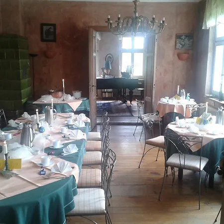 Alte Försterei Pensionat 3*