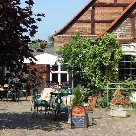 Alte Foersterei Pensión